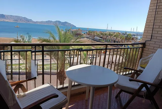 Apartamento en 1era Linea de playa  en Paseo Maritimo — 2