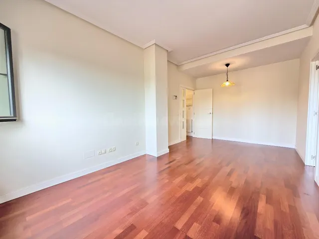 Piso 1 habitación 74m² en alquiler - Colonia Jardin - foto 3