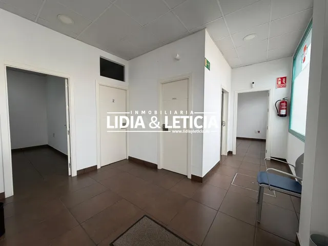 Local Comercial ideal para Consultas, Centro Médico... - foto 5