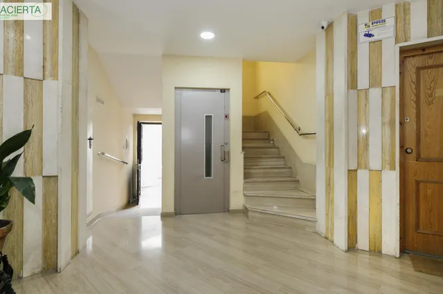 ✨ EXCLUSIVO PISO DE 253 m2 EN GRANADA CENTRO – 2.800 €/MES DE RENTABILIDAD — 32