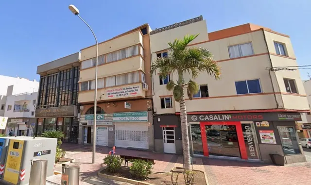Apartamento 1 habitación 113m² en venta - Vecindario centro- - foto 3