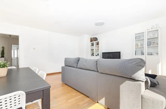 venta piso 5 habitaciones en Pamplona - foto 5