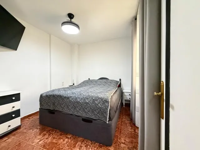 Apartamento 1 habitación 48m² en venta - Estacion de autobuses — 18