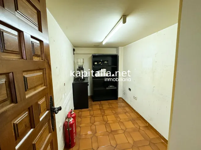 LOCAL A LA VENTA EN ZONA PRIVILEGIADA DE ONTINYENT — 3