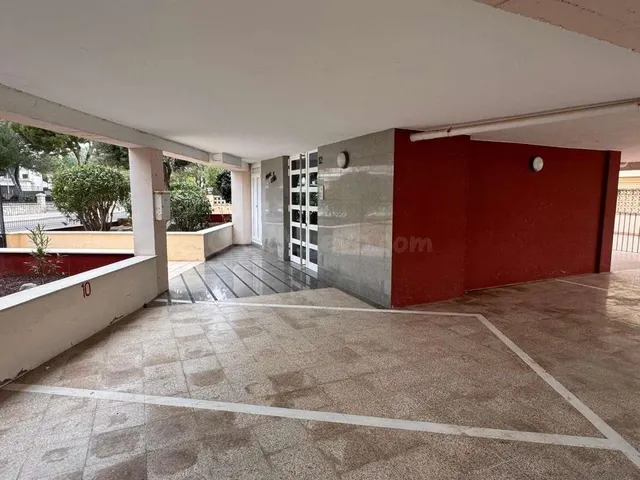 Plaza de aparcamiento en venta - Centro Comercial Santa Marg - foto 2