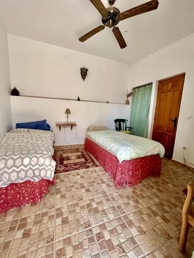 Espectacular finca ecuestre de 32.000 m2 con varias viviendas y piscina en Álora — 18