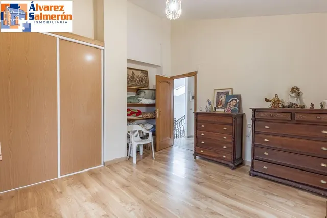 Espectacular Casa de Lujo en Urbanización Los Cerezos — 25