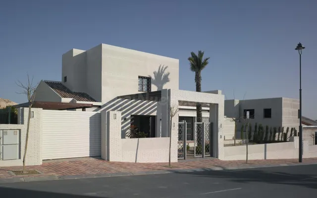 Elegantes villas independientes con piscina privada en Peral - foto 2