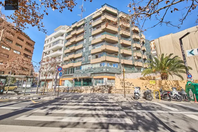 Residencia exclusiva en Paseo del Salón con vistas despejadas — 46