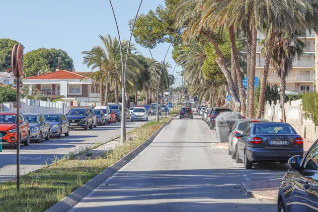 APARTAMENTO DE 2 DORMITORIOS, 2 BAÑOS + GARAJE Y PISCINA COMUNITARIA EN TORREVIEJA (ALICANTE) — 14