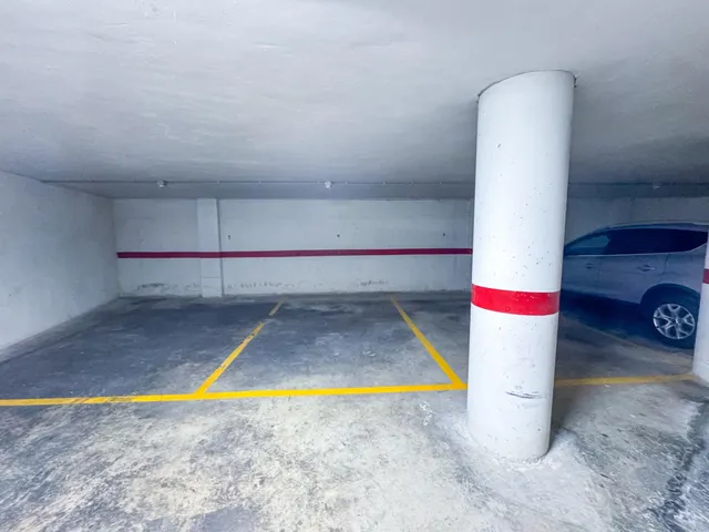 ¡Frente al mar y al puerto de Torrevieja, en pleno centro! — 34