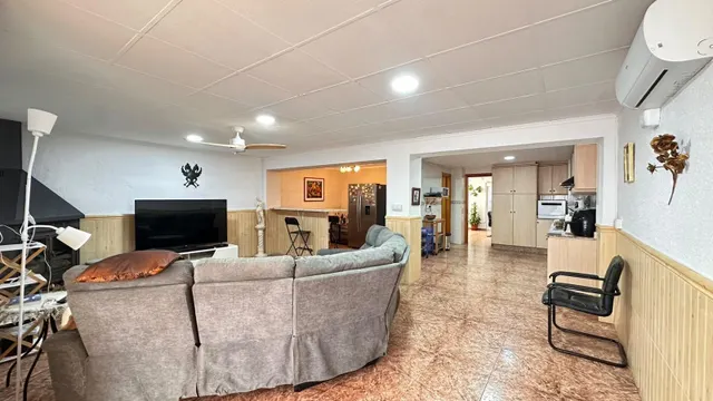 UNA CASA PARA VIVIRLA, DISFRUTARLA Y HACERLA TUYA EN BENIMODO — 21