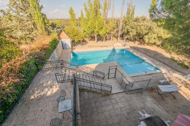 Mansión residencial: Privacidad, naturaleza y gran potencial en Villanueva de la Cañada — 50