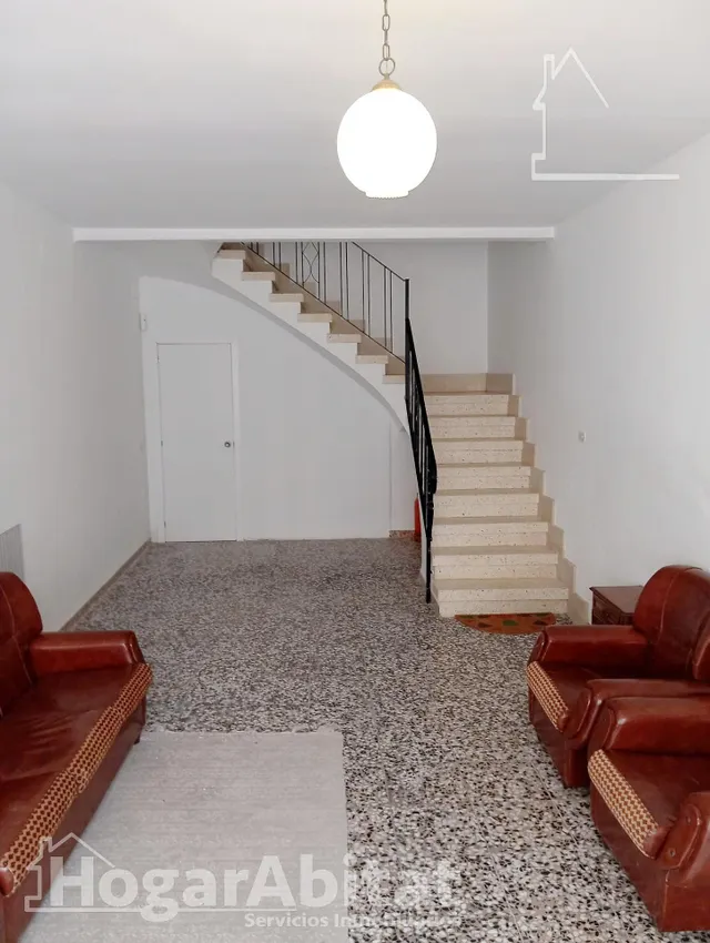 ¡Vistas a las montañas! Casa luminosa con garaje y dos grandes terrazas, cerca del ayuntamiento — 7