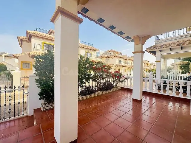 Acogedora casa adosada en venta en La Regia - foto 5