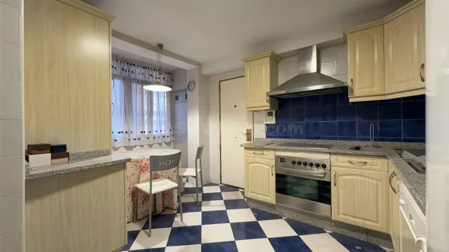 INMOBILIARIA ARBETETA VENDE MAGNÍFICO PISO EN ZONA SANTO DOM - foto 4