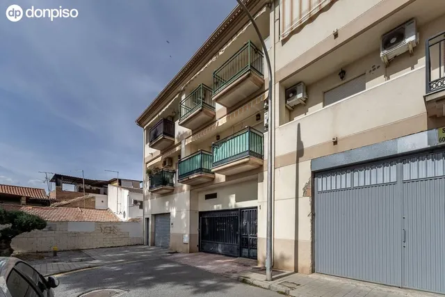 Piso en venta en Santa Fe con garaje y terraza. — 27