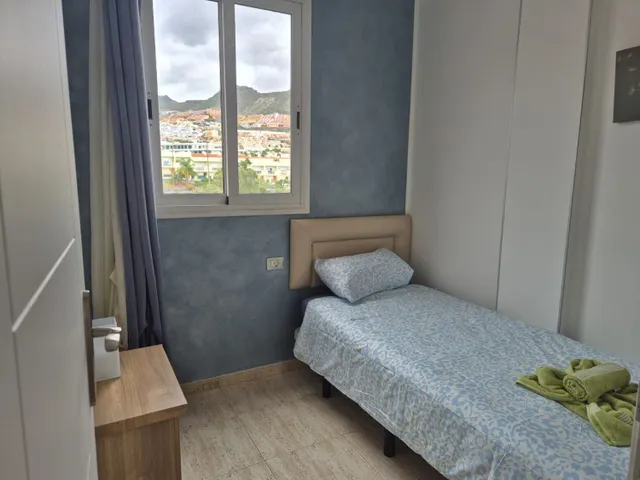 Piso 4 habitaciones 200m² en venta - Playa del Duque — 32
