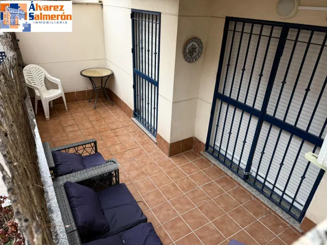 Piso amueblado con piscina, terraza y cochera en Las Gabias · 700 € — 7