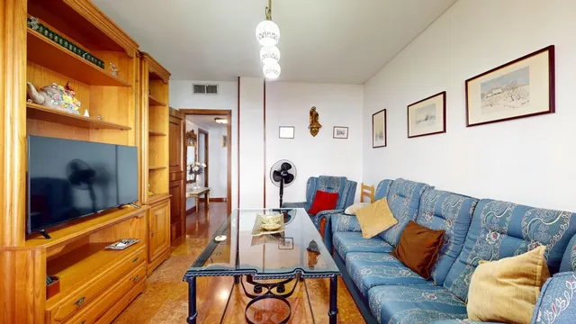 Amplio piso de 141 m2 con cochera y trastero en calle Gonzalo Ximénez de Quesada — 8