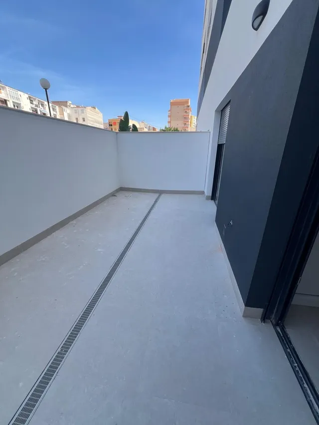Moderno Piso de Obra Nueva a Solo 200 Metros de la Playa en Villajoyosa — 8