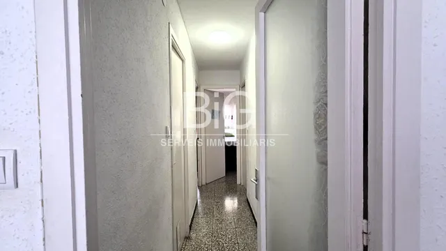 Piso en venta con inquilino en Rocafonda — 10