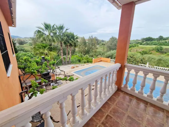 Encantadora Casa de Campo Independiente con Apartamento de I - foto 2