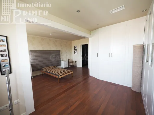 Dúplex de lujo en pleno Paseo San Isidro. 5 dormitorios 3 ba - foto 4