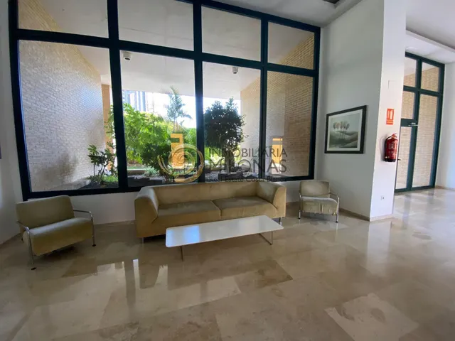 Piso de 4 dormitorios en el corazón de la Playa de Poniente, perfecto para ti y tu familia. — 31