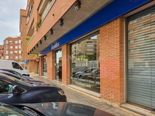 ? Amplio Local Esquinero de 300 m2 en Excelente Estado en La Nova Balàfia — 29