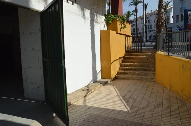 LOCAL DE 249 m2 EN BENALMÁDENA COSTA - foto 2