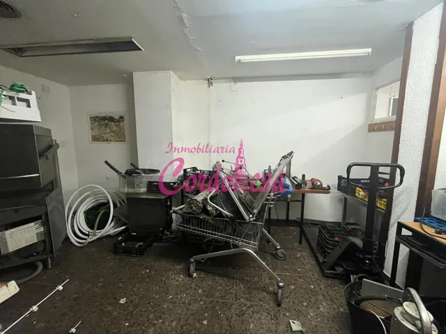 Local comercial 165m² en venta - Levante - foto 3
