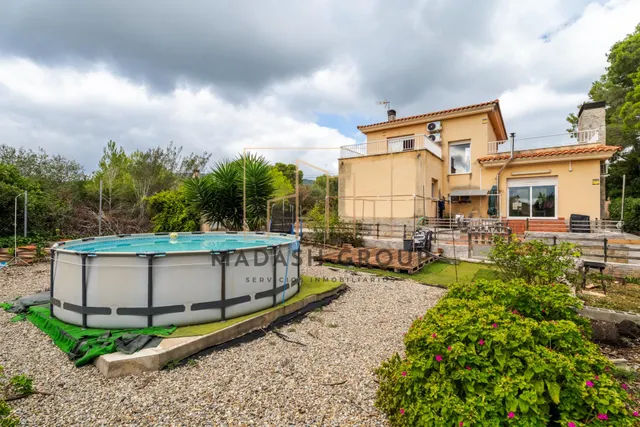 Casa con jardín, porche y terrazas solárium en Mas del Plata, Cabra del Camp — 47