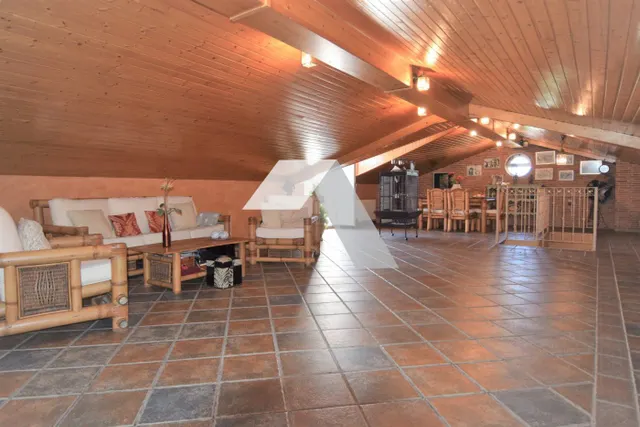 Espectacular chalet en venta — 50