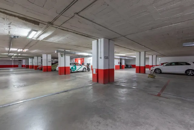 Plaza de garaje en urbanización privada pts — 6
