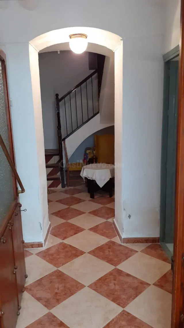 GRAN CASA FAMILIAR DE SIETE habitaciones EN SOMONTÍN, (ALMER - foto 4