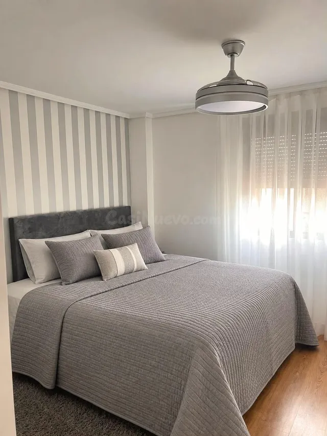 Piso reformado de 4 habitaciones, todo exterior y con ascens