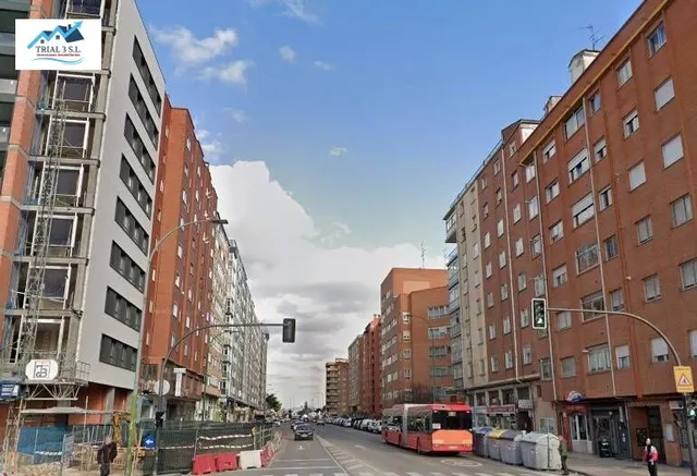 Venta de Piso en Burgos — 2