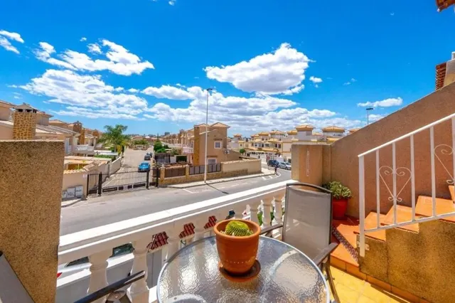 Casa 2 habitaciones 79m² en venta - Zona los Frutales — 25