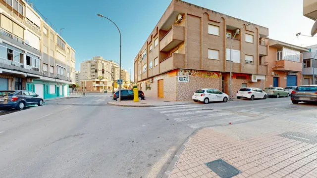 Espacioso piso en bª virgen de la caridad, muy luminoso - Cartagena — 50