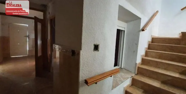 Casa de planta baja, periferia — 8