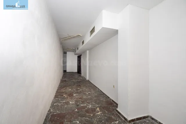 Local comercial junto a calle Alhamar. Ideal para oficina, d - foto 4