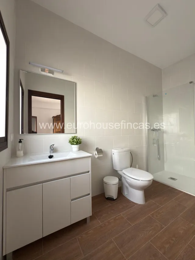 Descubre esta espectacular casa de pueblo ubicada en pleno corazón de Ardales!!! — 36