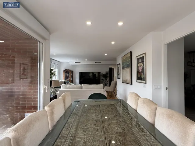 Inmobiliaria Arbeteta vende piso de cuatro dormitorios en zona Constitución — 16