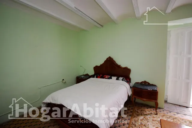 AMPLIA CASA CON 2 TERRAZAS Y GARAJE — 14