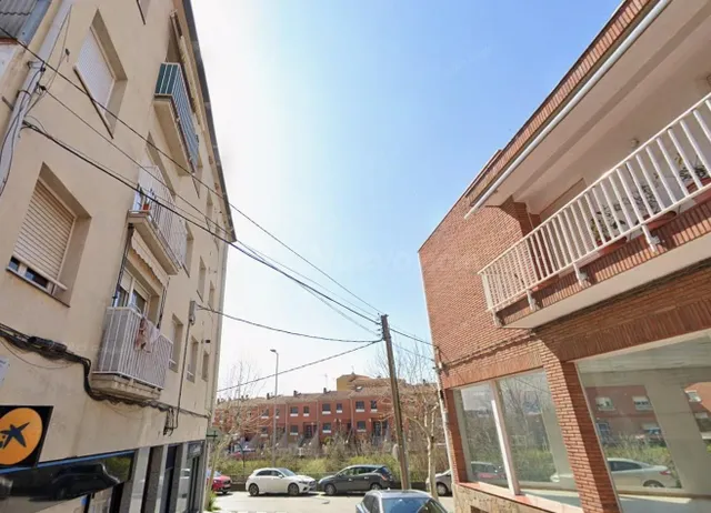Piso inversión Tordera: Oportunidad con potencial residencia - foto 2