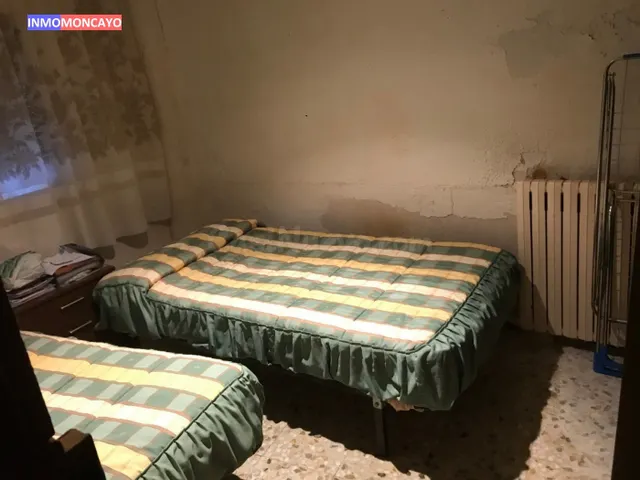 SE VENDE CASA EN TARAZONA - foto 4