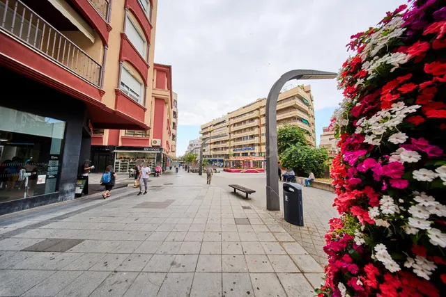 EXCLUSIVA VIVIENDA REFORMADA EN PLENO CENTRO DE MOTRIL – CAL - foto 5