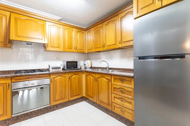 Apartamento todo exterior 3 dorm. con gran terraza en esquina a 100 mts de la Playa. Vista parcial al Mar. — 10