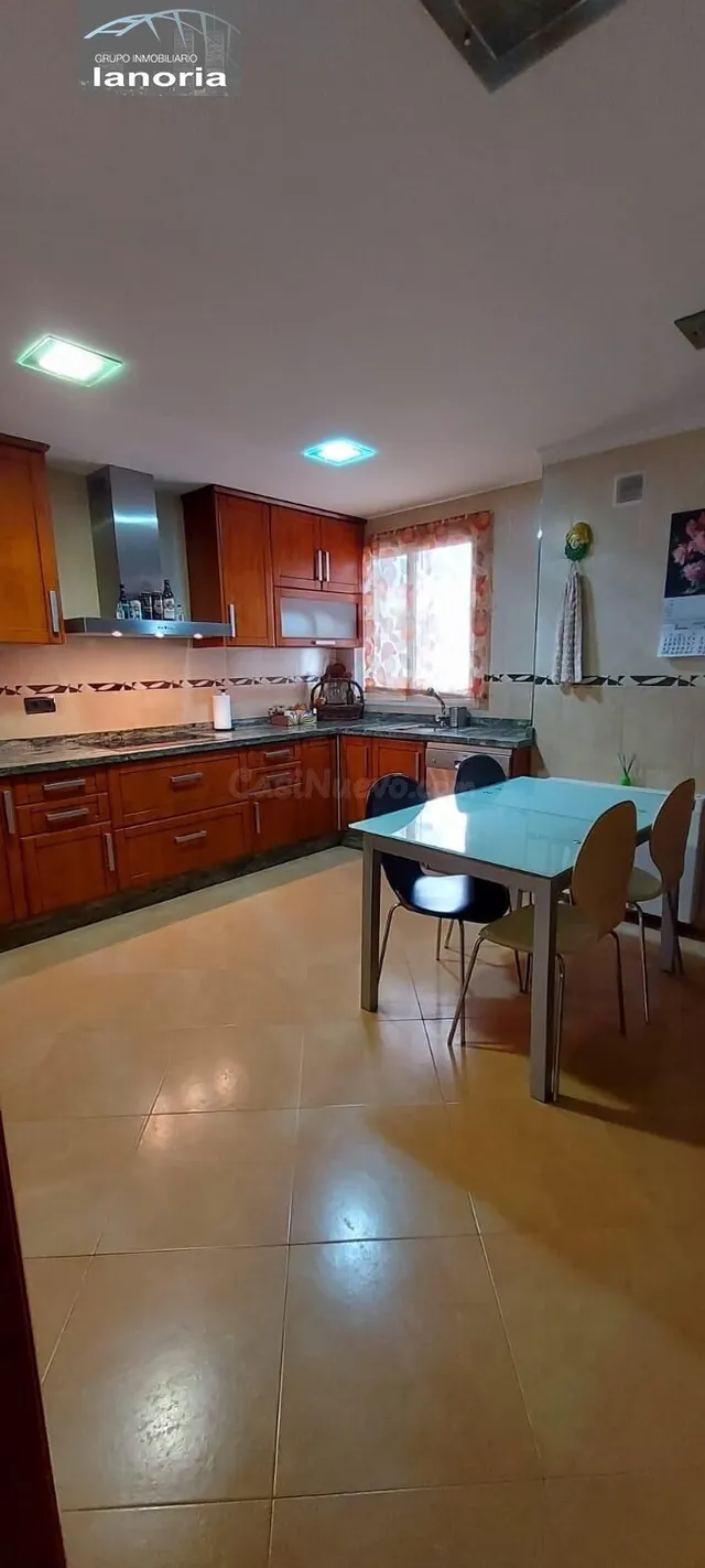 Grupo la Noria Vende Amplio Piso de 3 Dormitorios y 2 Cuarto - foto 4